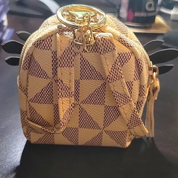 Owl Bag charm/coin purse - Picture 2 of 3